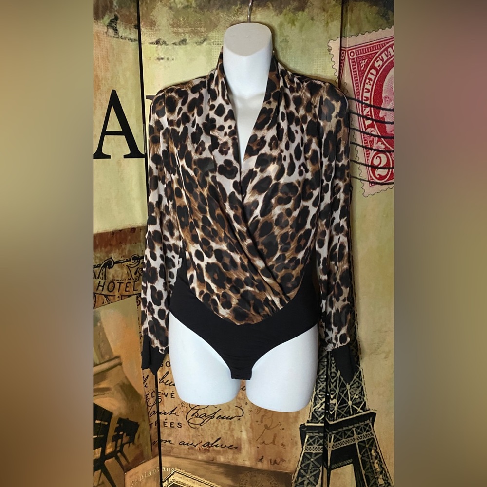 Bebe leopard bodysuit, Size XS